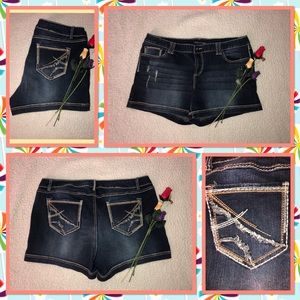 🌺Maurice’s denim blast shorts